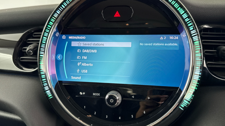 MINI Hatchback 1.5 Cooper Classic 5dr Petrol Hatchback